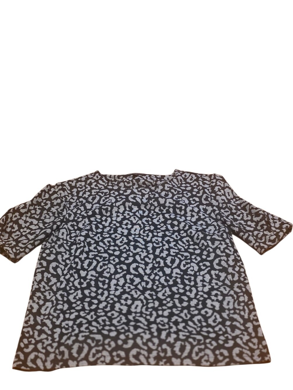 Banana Republic Abstract Print Black & Gray Knit Short Sleeve Blouse Size S EUC